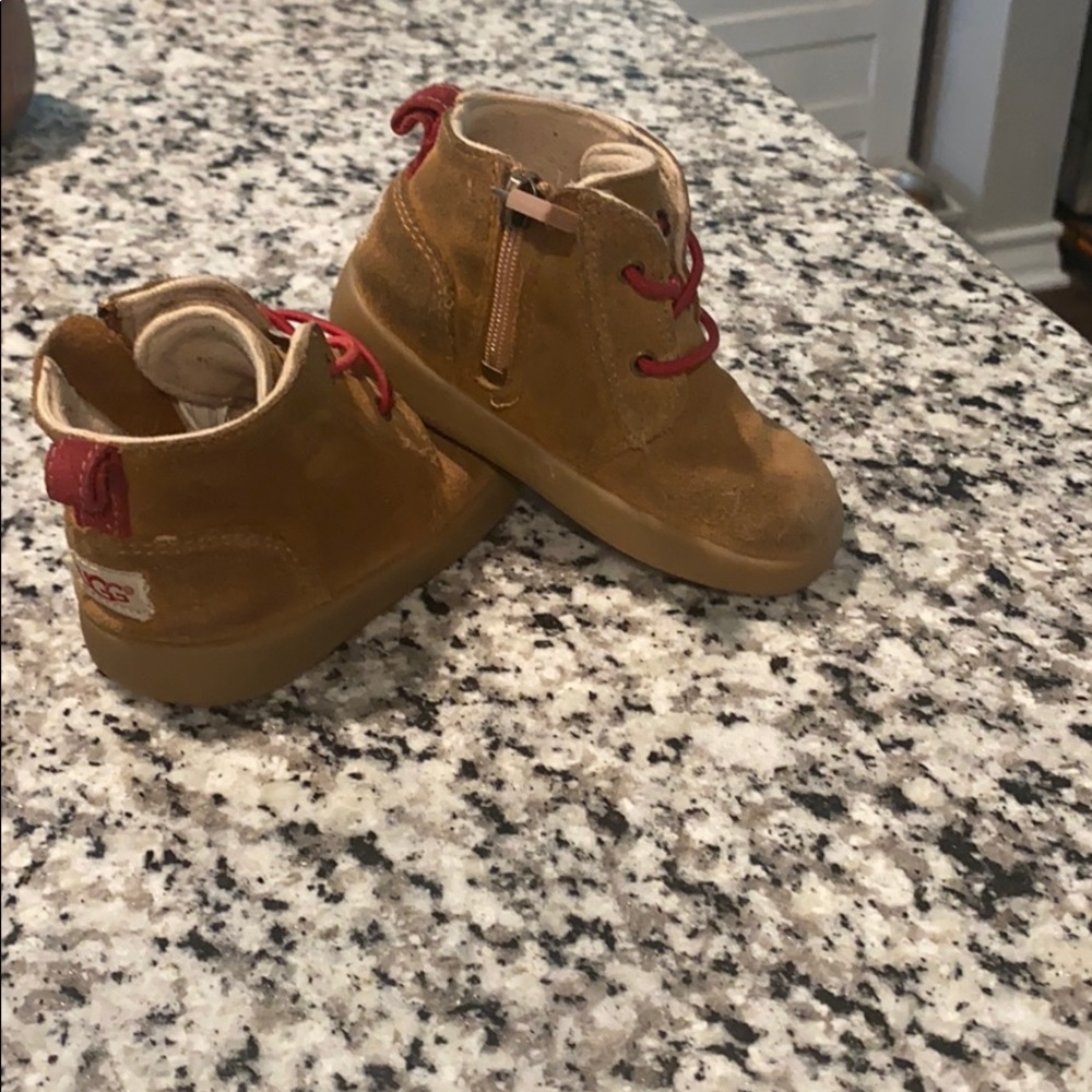 Ugg kid boots